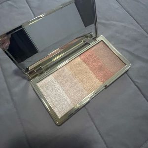 Glowdient makeup palette